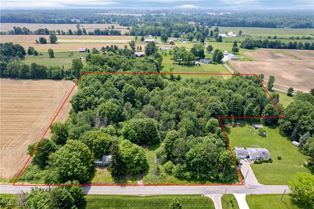 4958 Bassett Road Atwater, OH 44201 - Photo 1 of 10 Property fronts on Bassett Road