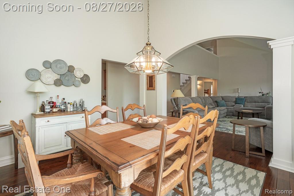1026 Pointe Place_MLS-016.jpg