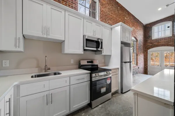 $2,050 | 34 Tremaine Street, Unit 2, Leominster, MA 01453