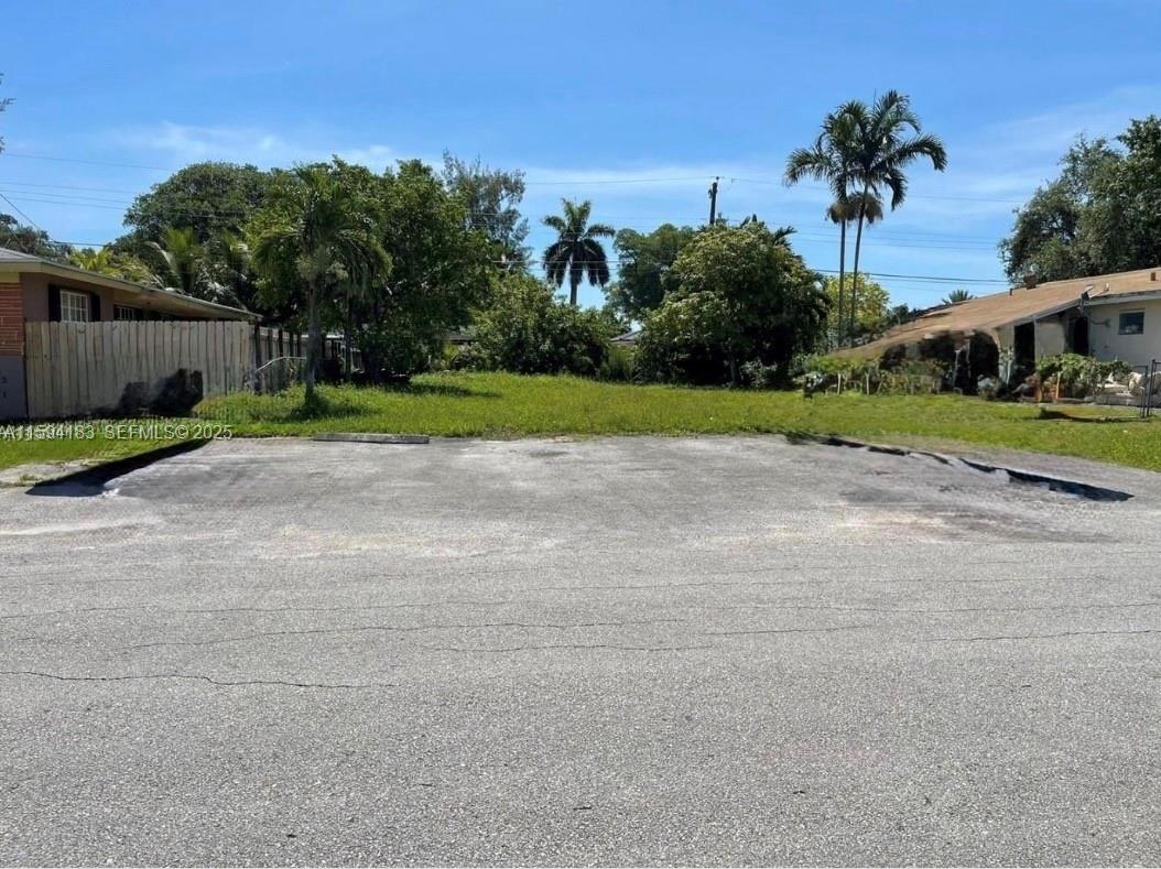 405 Southwest 4th Terrace Hallandale Beach, FL 33009 - Photo 3 of 11