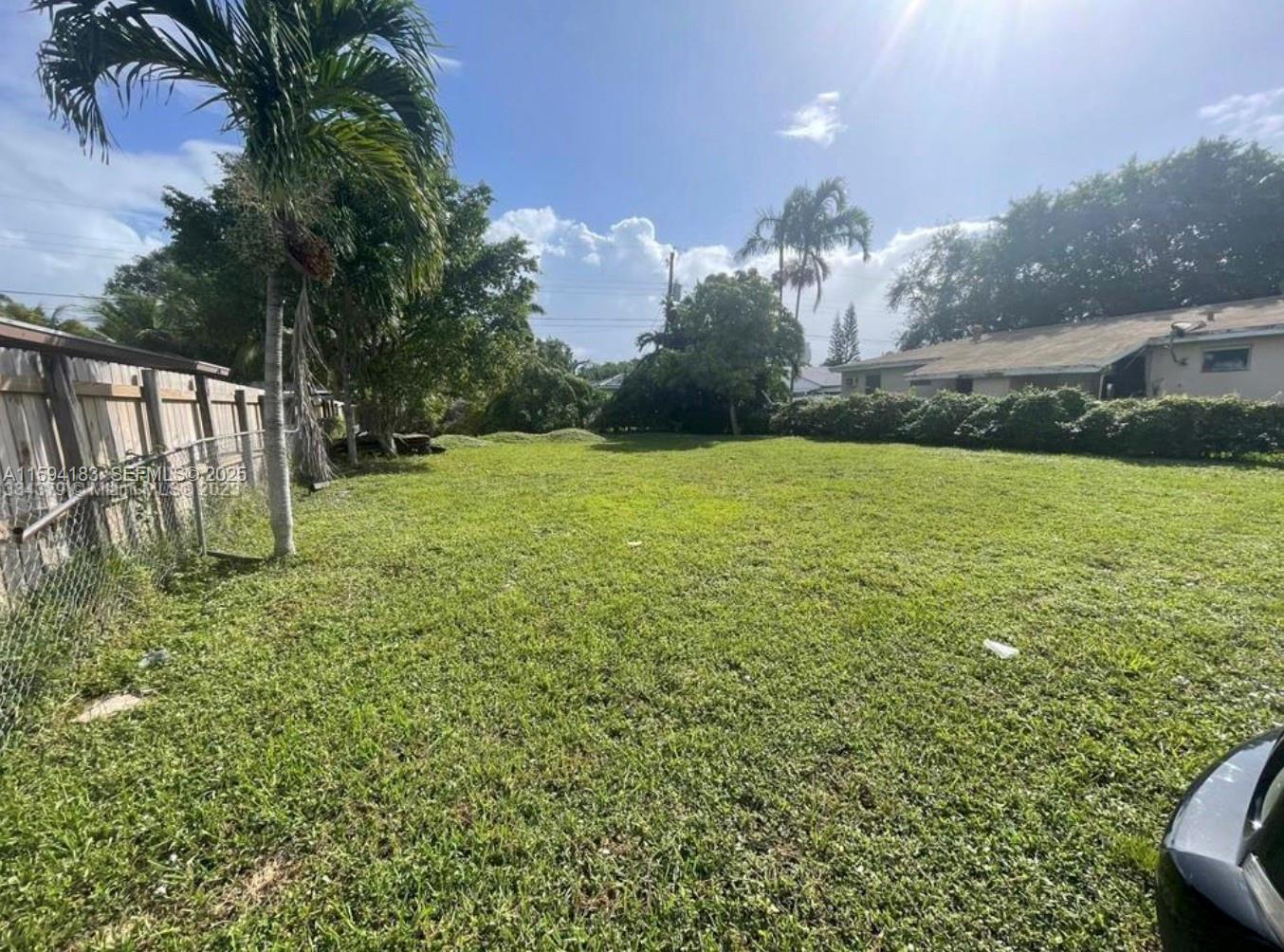 405 Southwest 4th Terrace Hallandale Beach, FL 33009 - Photo 5 of 11