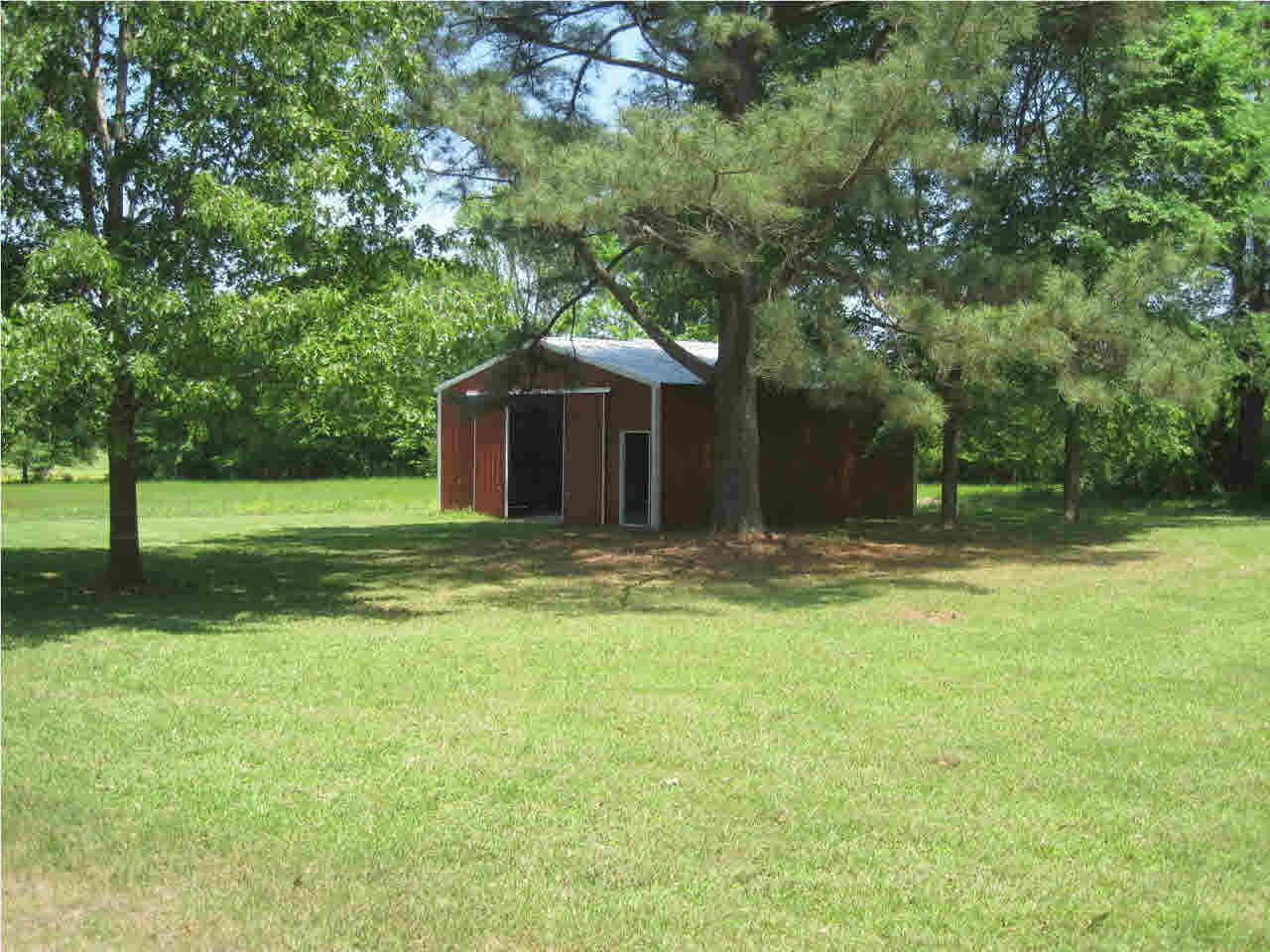 3168 Chapman Road Utica, MS 39175 - Photo 20 of 24 30 x 30 Metal Shop with Power