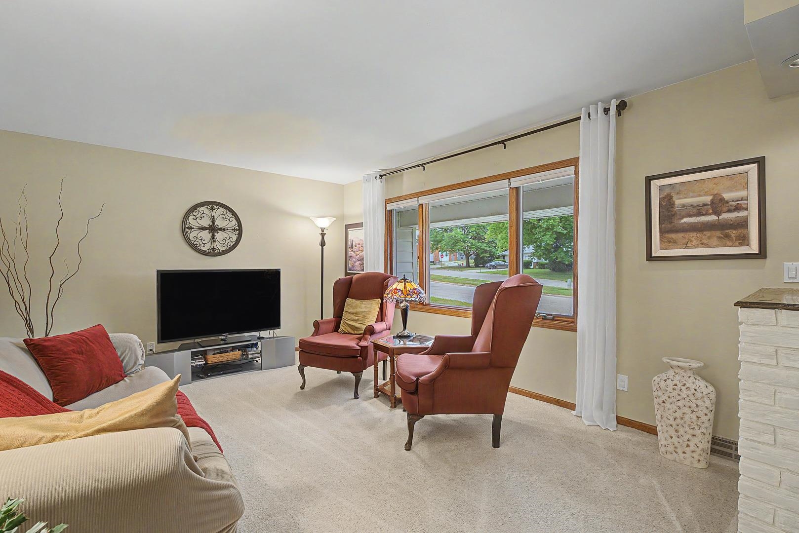 409 27th Street Monroe, WI 53566 - Photo 2 of 62
