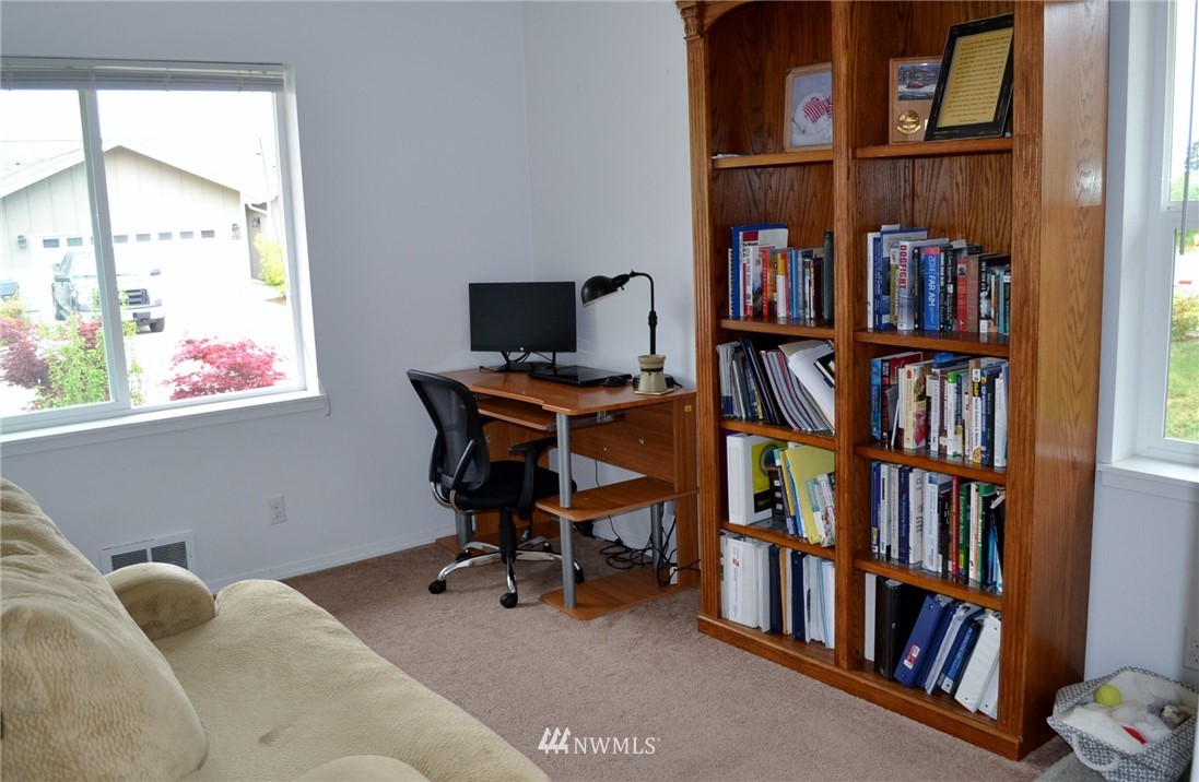1332 Rook Drive Port Angeles, WA 98362 - Photo 3 of 17 Gallery Image 3