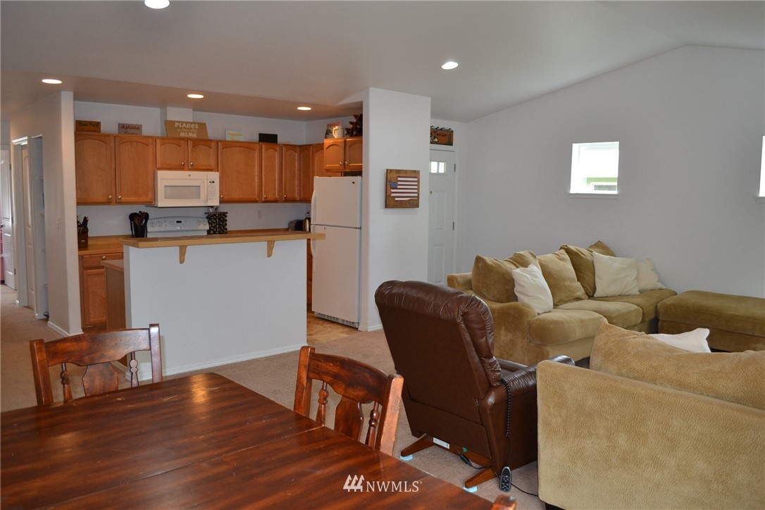 1332 Rook Drive Port Angeles, WA 98362 - Photo 4 of 17 Gallery Image 4