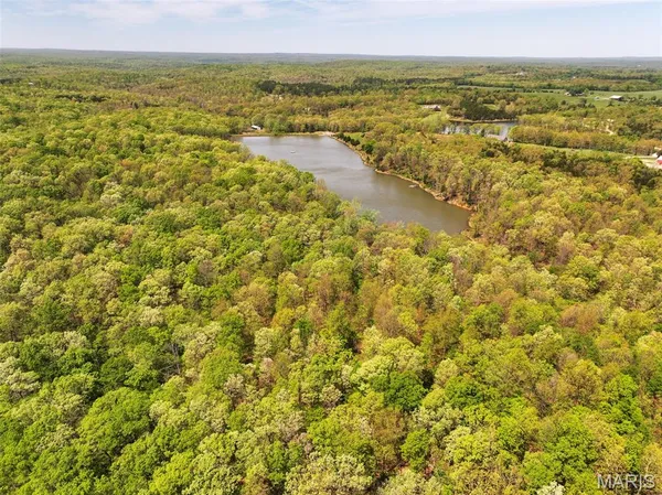 $997,500 | 2551 Yellow Rock Road, De Soto, MO 63020