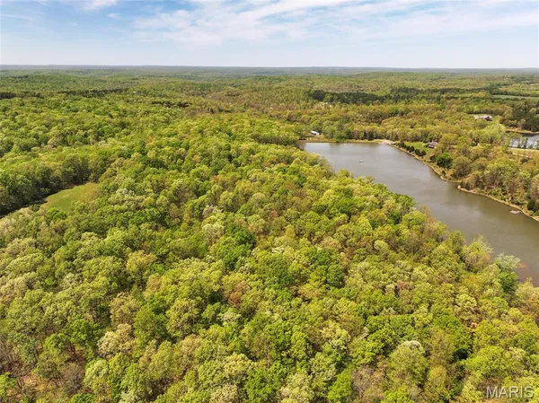 $997,500 | 2551 Yellow Rock Road, De Soto, MO 63020