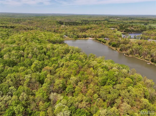 $997,500 | 2551 Yellow Rock Road, De Soto, MO 63020