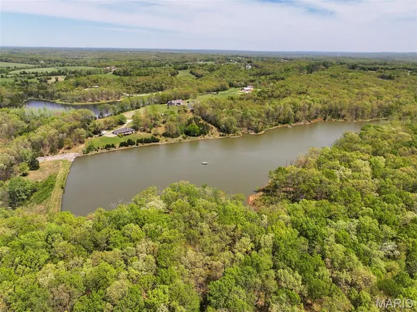 $997,500 | 2551 Yellow Rock Road, De Soto, MO 63020