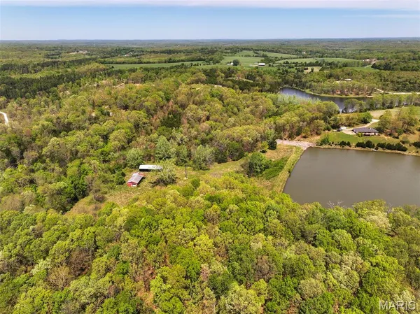 $997,500 | 2551 Yellow Rock Road, De Soto, MO 63020