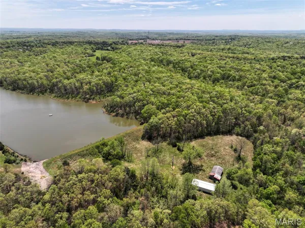 $997,500 | 2551 Yellow Rock Road, De Soto, MO 63020