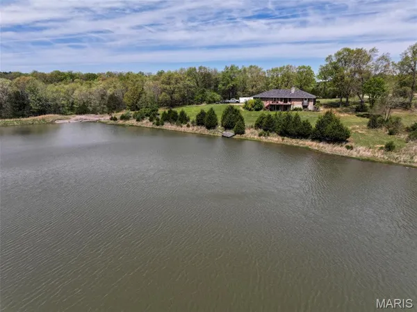 $997,500 | 2551 Yellow Rock Road, De Soto, MO 63020