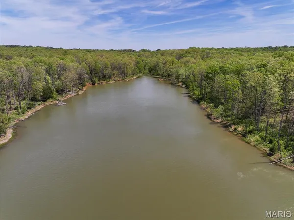 $997,500 | 2551 Yellow Rock Road, De Soto, MO 63020