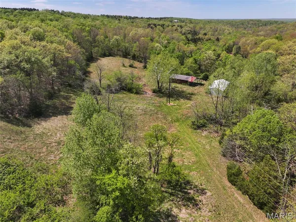 $997,500 | 2551 Yellow Rock Road, De Soto, MO 63020