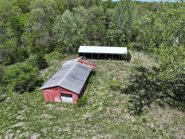 $997,500 | 2551 Yellow Rock Road, De Soto, MO 63020