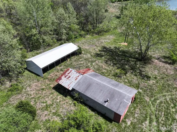 $997,500 | 2551 Yellow Rock Road, De Soto, MO 63020