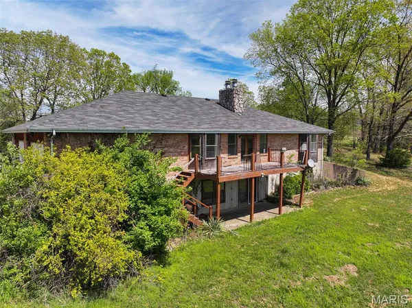 $997,500 | 2551 Yellow Rock Road, De Soto, MO 63020
