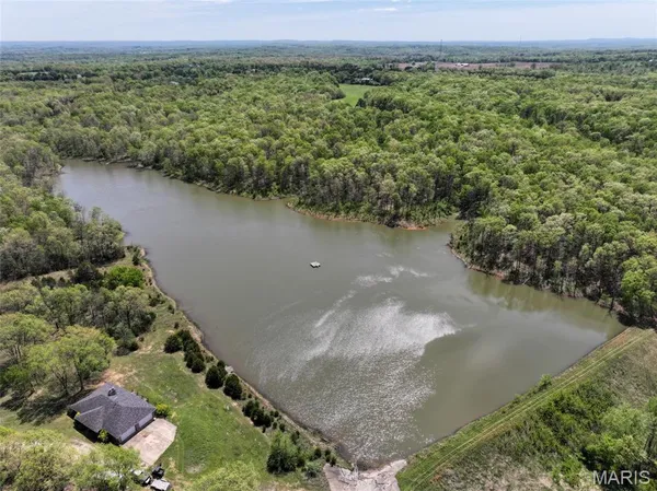 $997,500 | 2551 Yellow Rock Road, De Soto, MO 63020