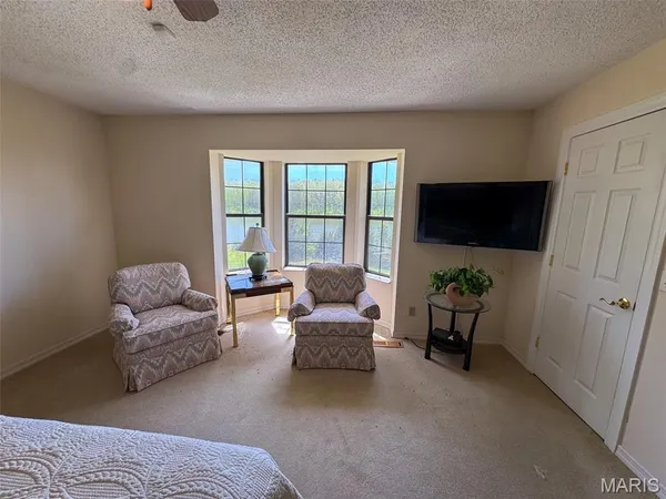 $997,500 | 2551 Yellow Rock Road, De Soto, MO 63020