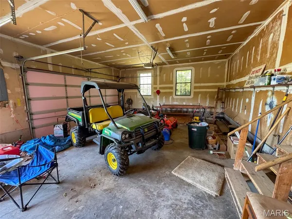 $997,500 | 2551 Yellow Rock Road, De Soto, MO 63020