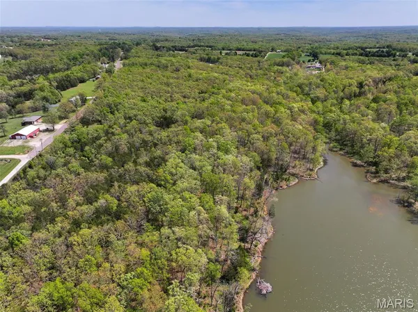 $997,500 | 2551 Yellow Rock Road, De Soto, MO 63020