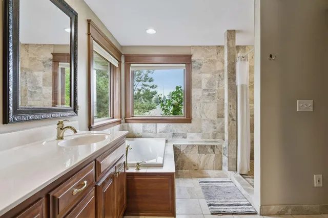 $745,500 | 2906 Butternut Drive, Chaska, MN 55318