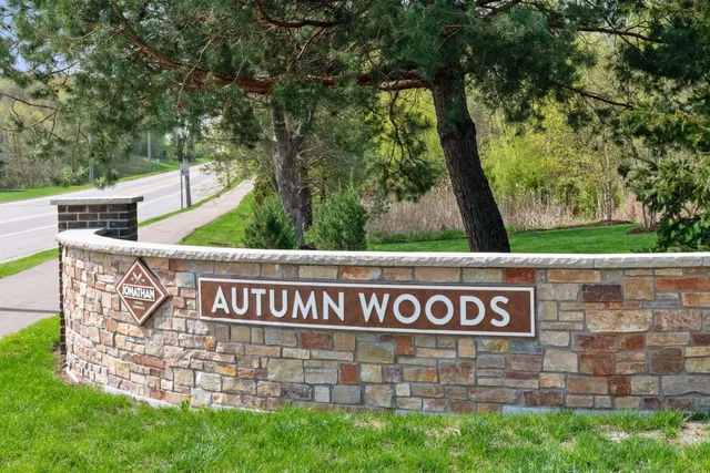 $745,500 | 2906 Butternut Drive, Chaska, MN 55318