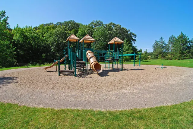 $745,500 | 2906 Butternut Drive, Chaska, MN 55318