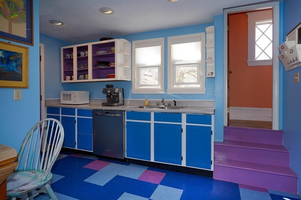 76 Paul Revere Road Arlington, MA 02476 - Photo 8 of 26