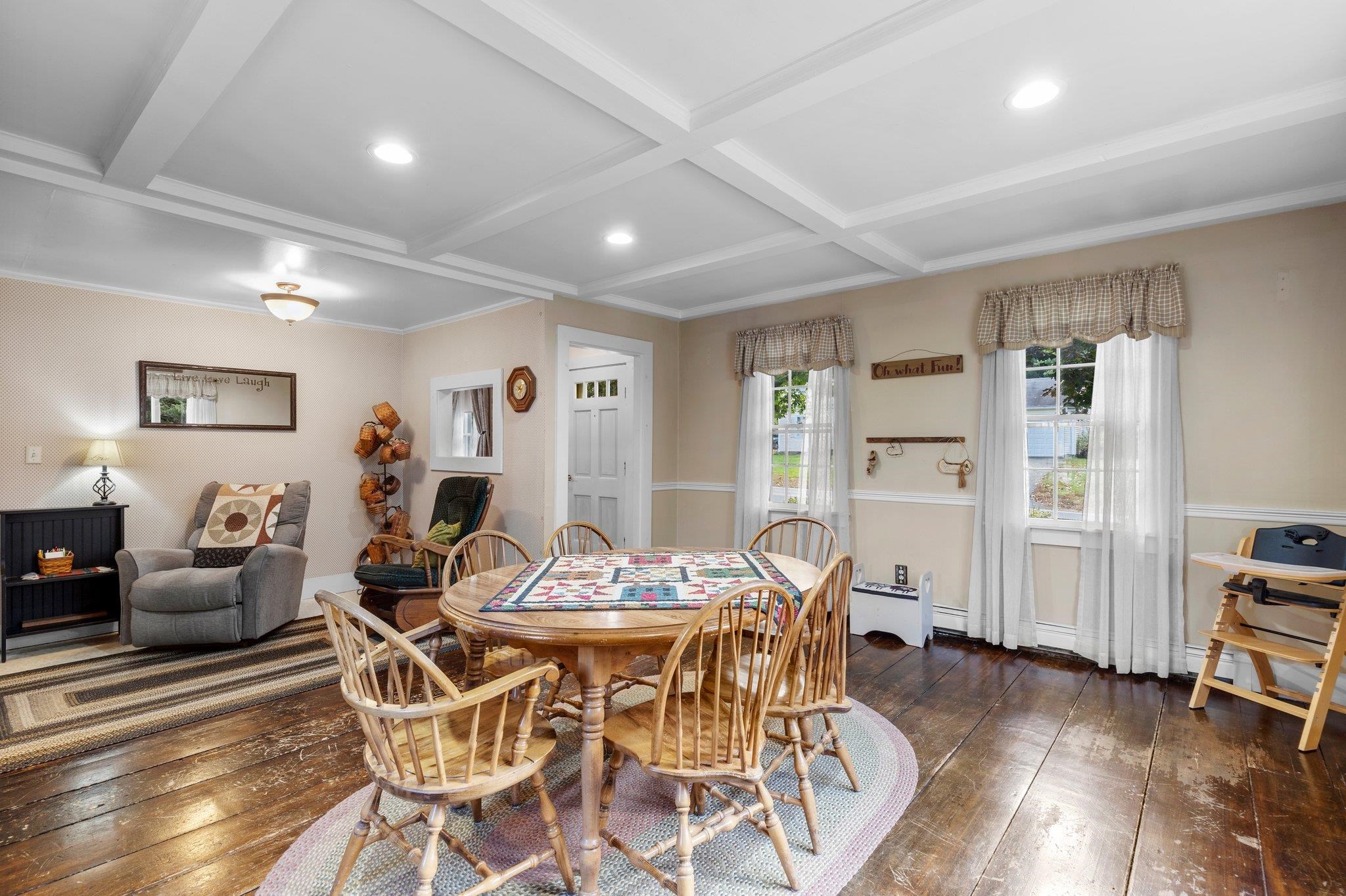 58 Franklin Street Rochester, NH 03867 - Photo 12 of 40