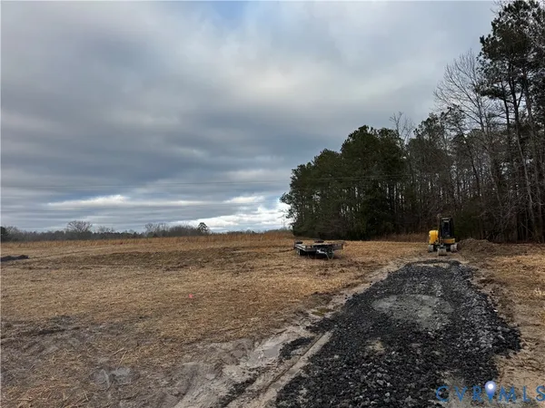 $429,000 | 11051 Easy Street, Disputanta, VA 23842