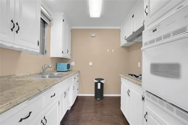 $270,000 | 640 Elm Avenue, Unit 12, Long Beach, CA 90802