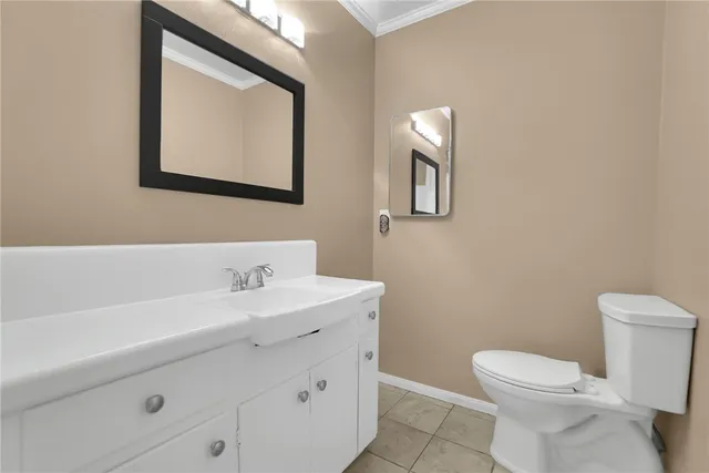 $270,000 | 640 Elm Avenue, Unit 12, Long Beach, CA 90802