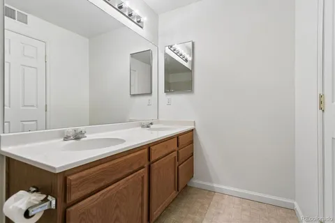 $278,900 | 9991 East Idaho Circle, Unit 204, Aurora, CO 80247