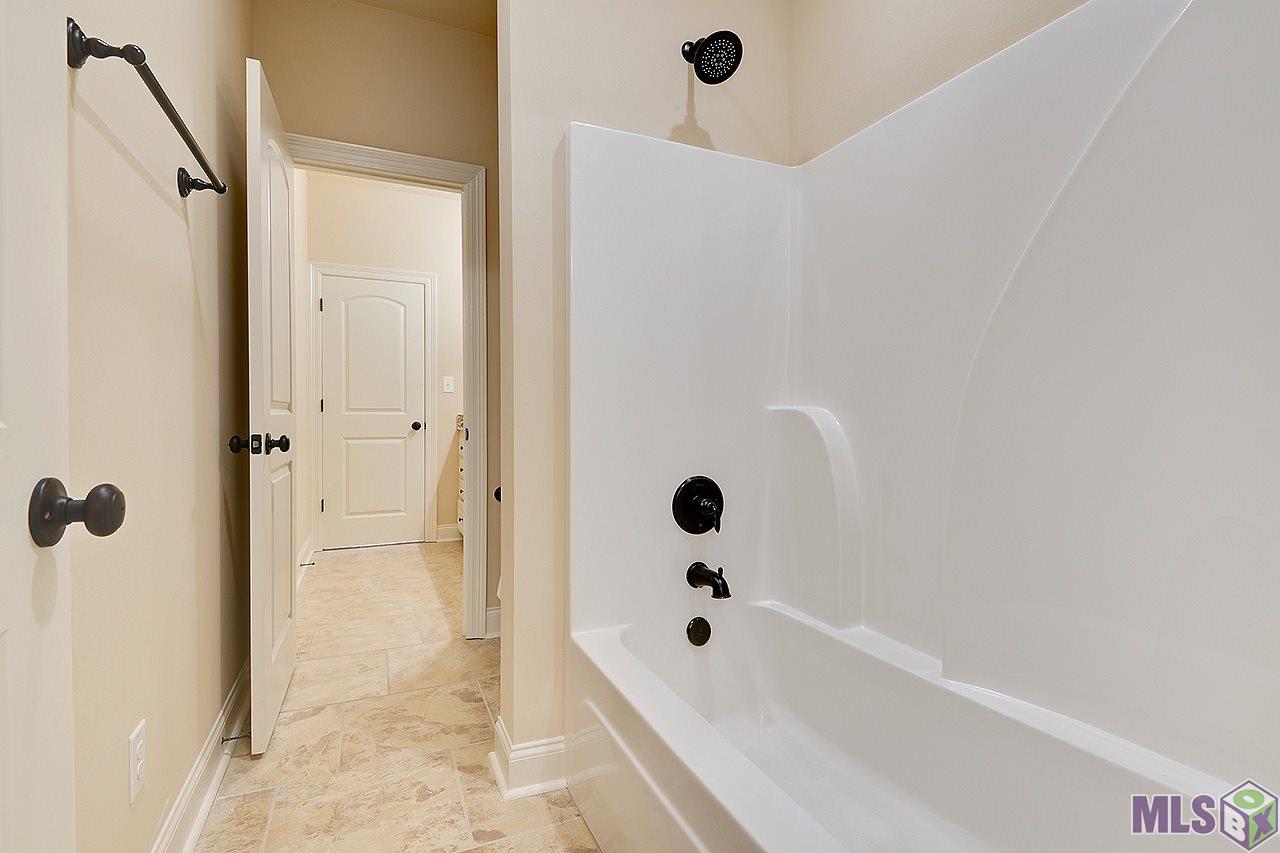 2108 Powerbrook Drive Baton Rouge, LA 70816 - Photo 9 of 16 Gallery Image 9