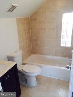 1812 Bonifant Road Silver Spring, MD 20906 - Photo 13 of 26 Bath