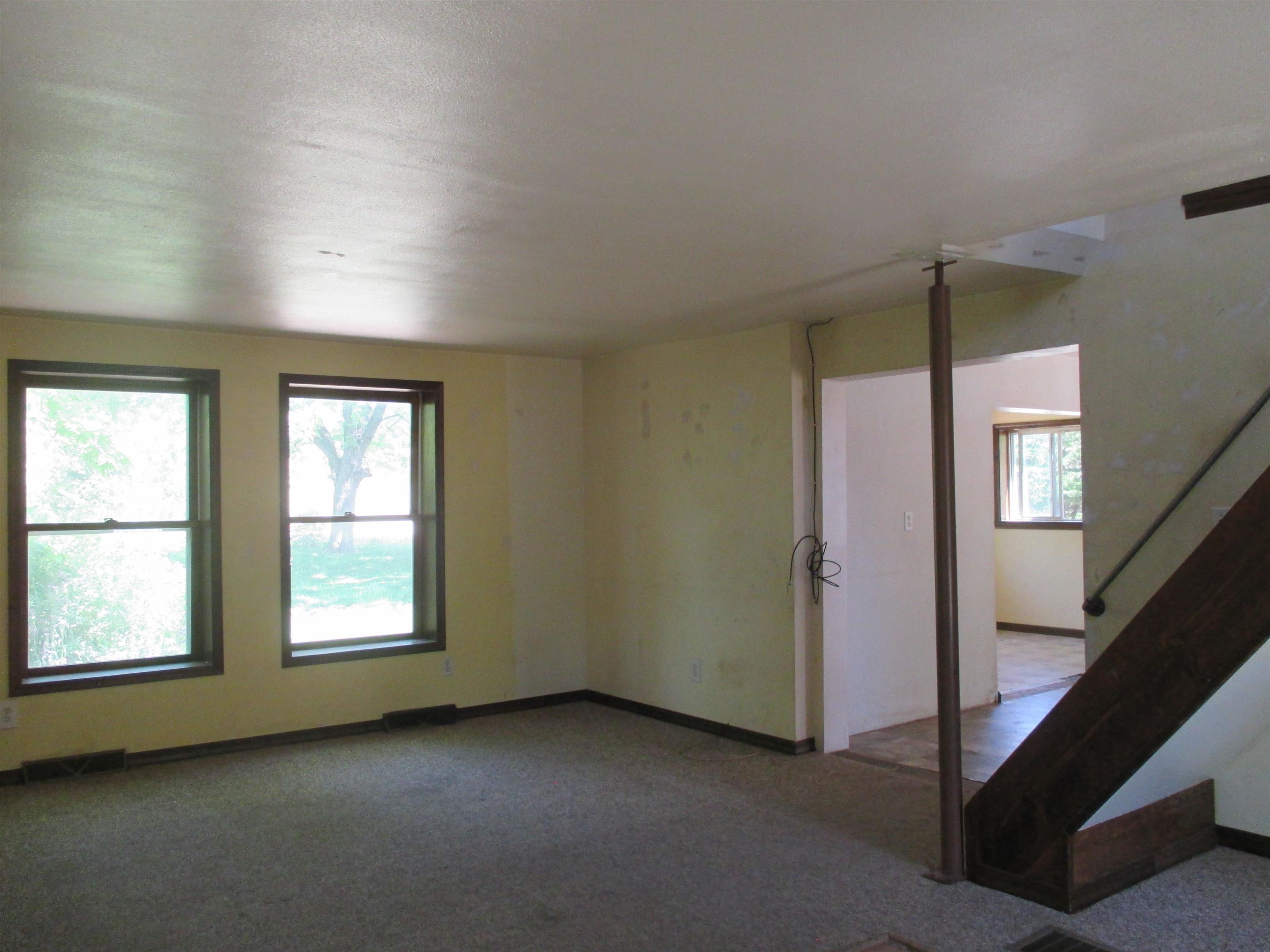 W3483 Grouse Road Pardeeville, WI 53954 - Photo 3 of 15