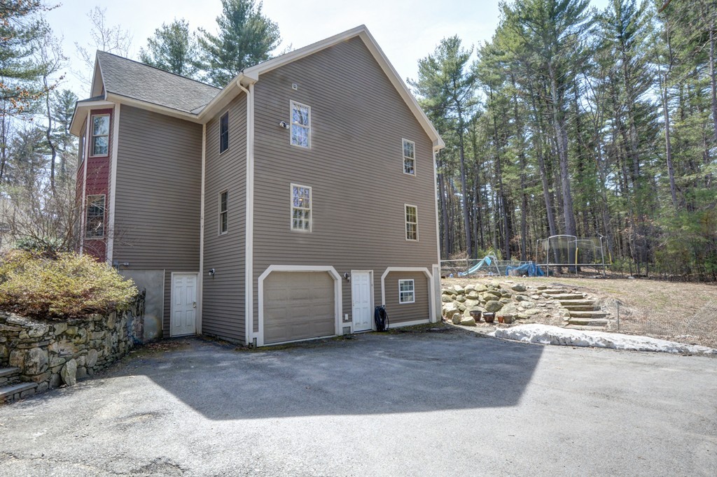 79 Gale Road Charlton, MA 01507 - Photo 3 of 22