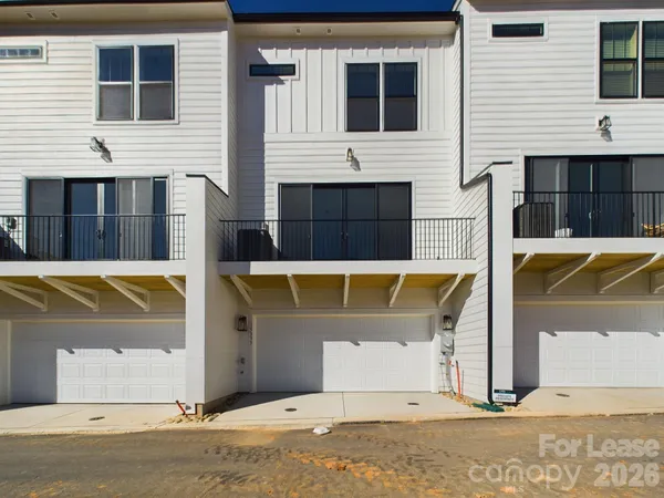 $2,700 | 15337 Ballancroft Parkway, Charlotte, NC 28277