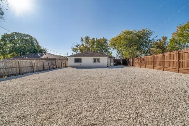 $2,300 | 3801 Christine Street, Rowlett, TX 75088