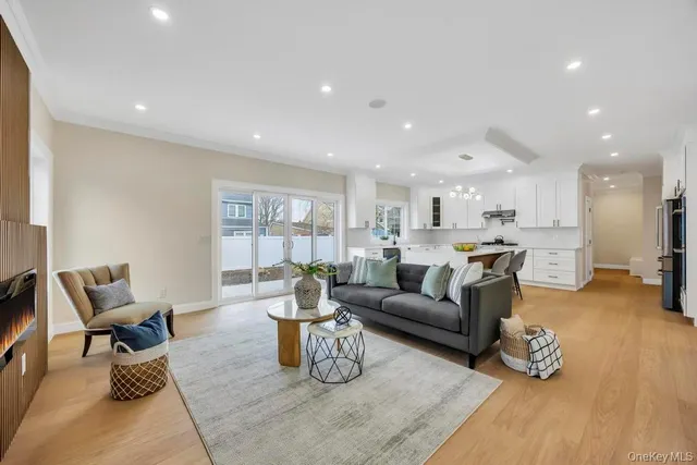 $1,629,999 | 49 Anvil Lane, Levittown, NY 11756