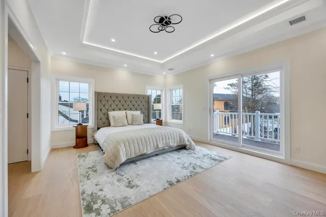 $1,629,999 | 49 Anvil Lane, Levittown, NY 11756