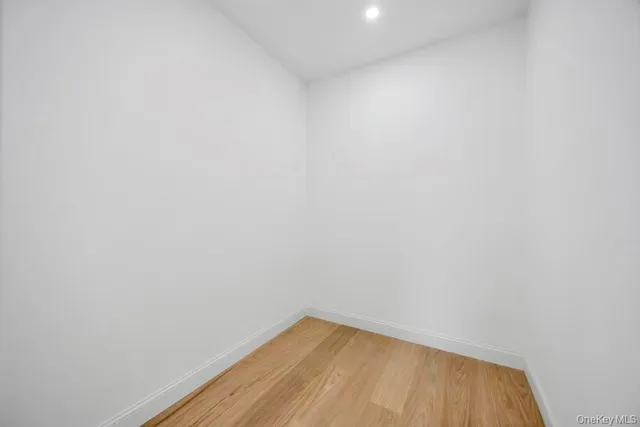 $1,629,999 | 49 Anvil Lane, Levittown, NY 11756