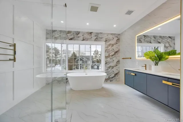 $1,629,999 | 49 Anvil Lane, Levittown, NY 11756