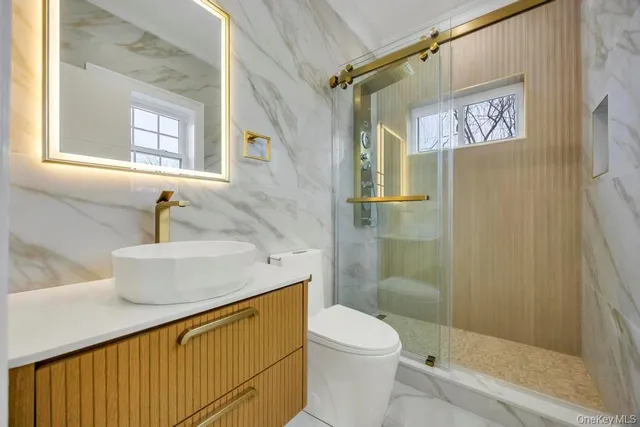 $1,629,999 | 49 Anvil Lane, Levittown, NY 11756