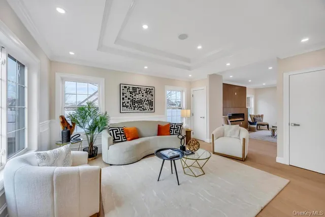 $1,629,999 | 49 Anvil Lane, Levittown, NY 11756