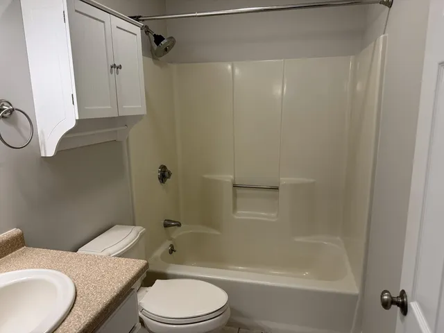 $2,950 | 21 Lamplighter Lane, Unit 21, Easton, MA 02375