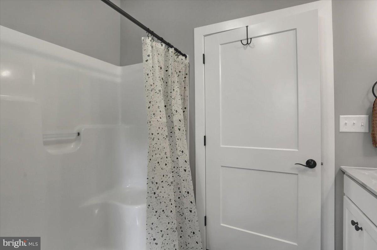 1985 Hartzok Road Chambersburg, PA 17202 - Photo 23 of 35 Primary bath