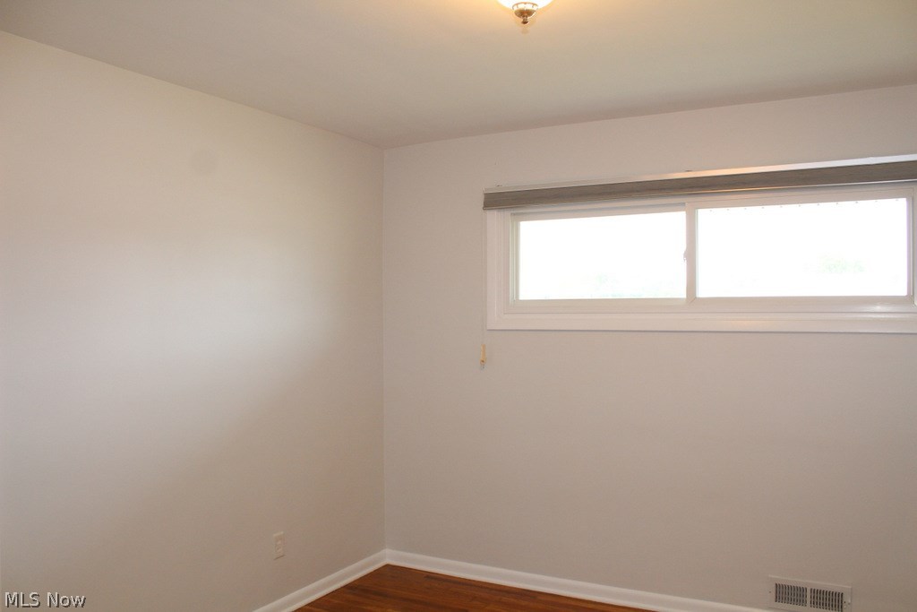 9595 Reichert Road Parma, OH 44130 - Photo 17 of 22