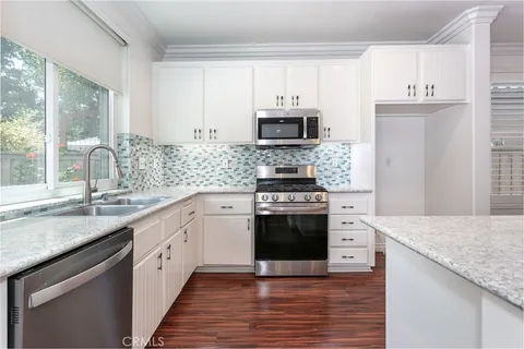 $1,580,000 | 38 Eaglecreek, Irvine, CA 92618